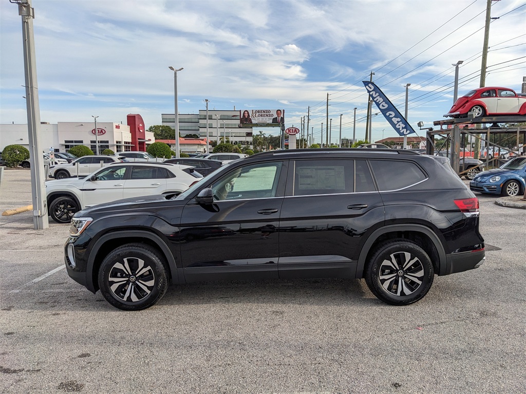 2026 Volkswagen Atlas SE photo 4