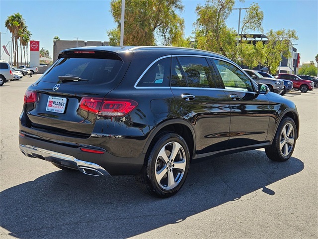 2022 Mercedes Benz GLC 300 photo 3