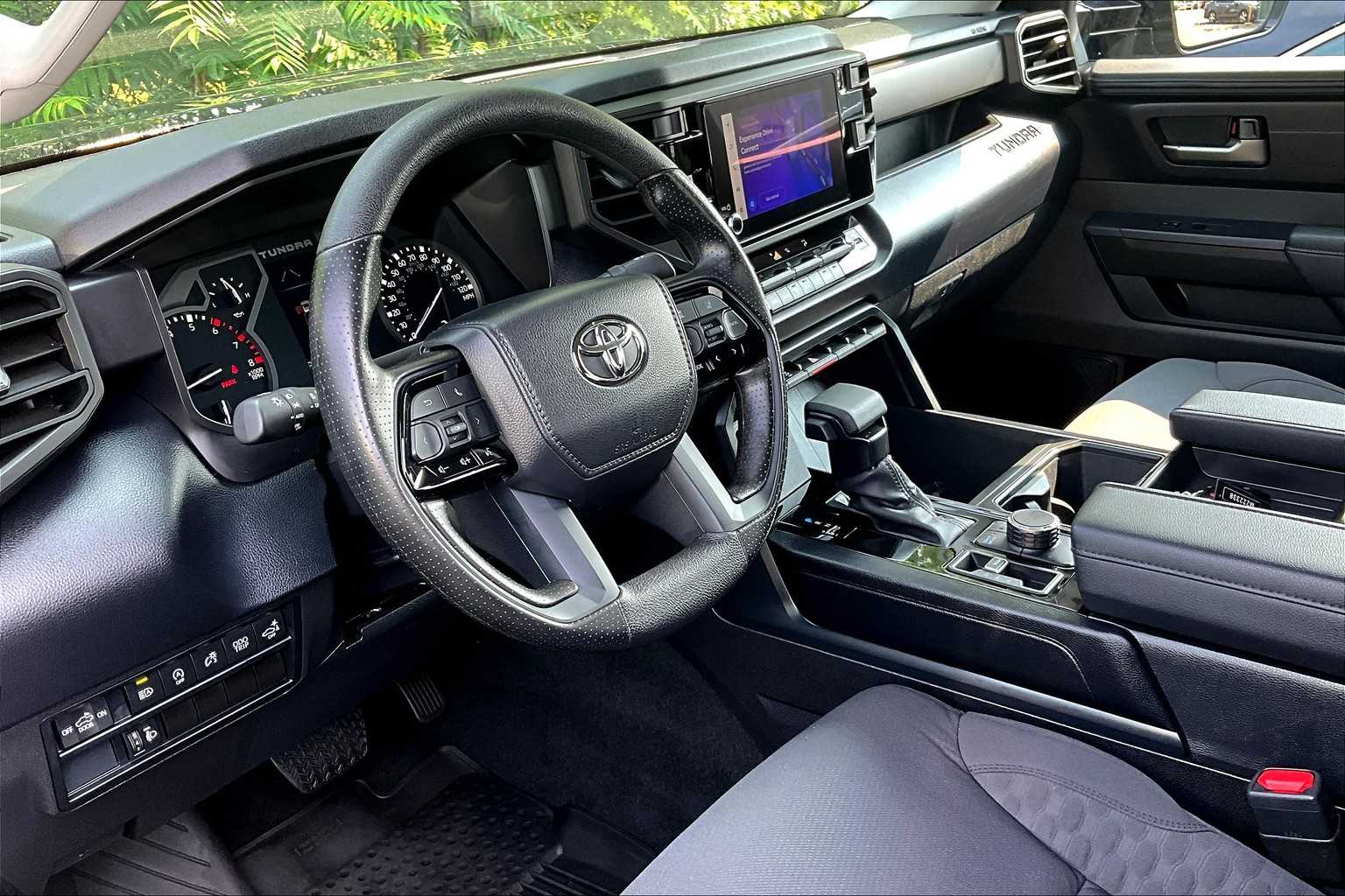 2024 Toyota Tundra SR5 CrewMax photo 15