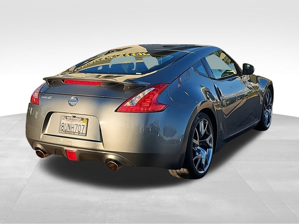2017 Nissan 370Z Sport photo 3