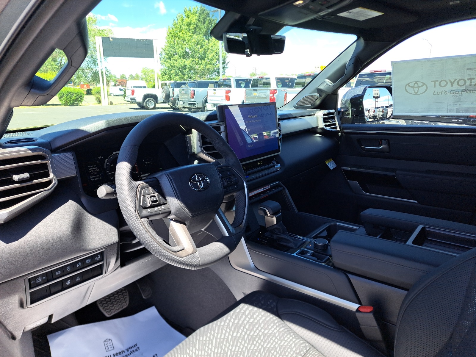 2025 Toyota Tundra Limited CrewMax photo 20