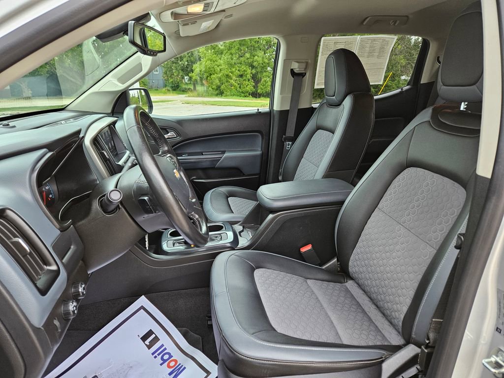 2020 Chevrolet Colorado Z71 photo 24