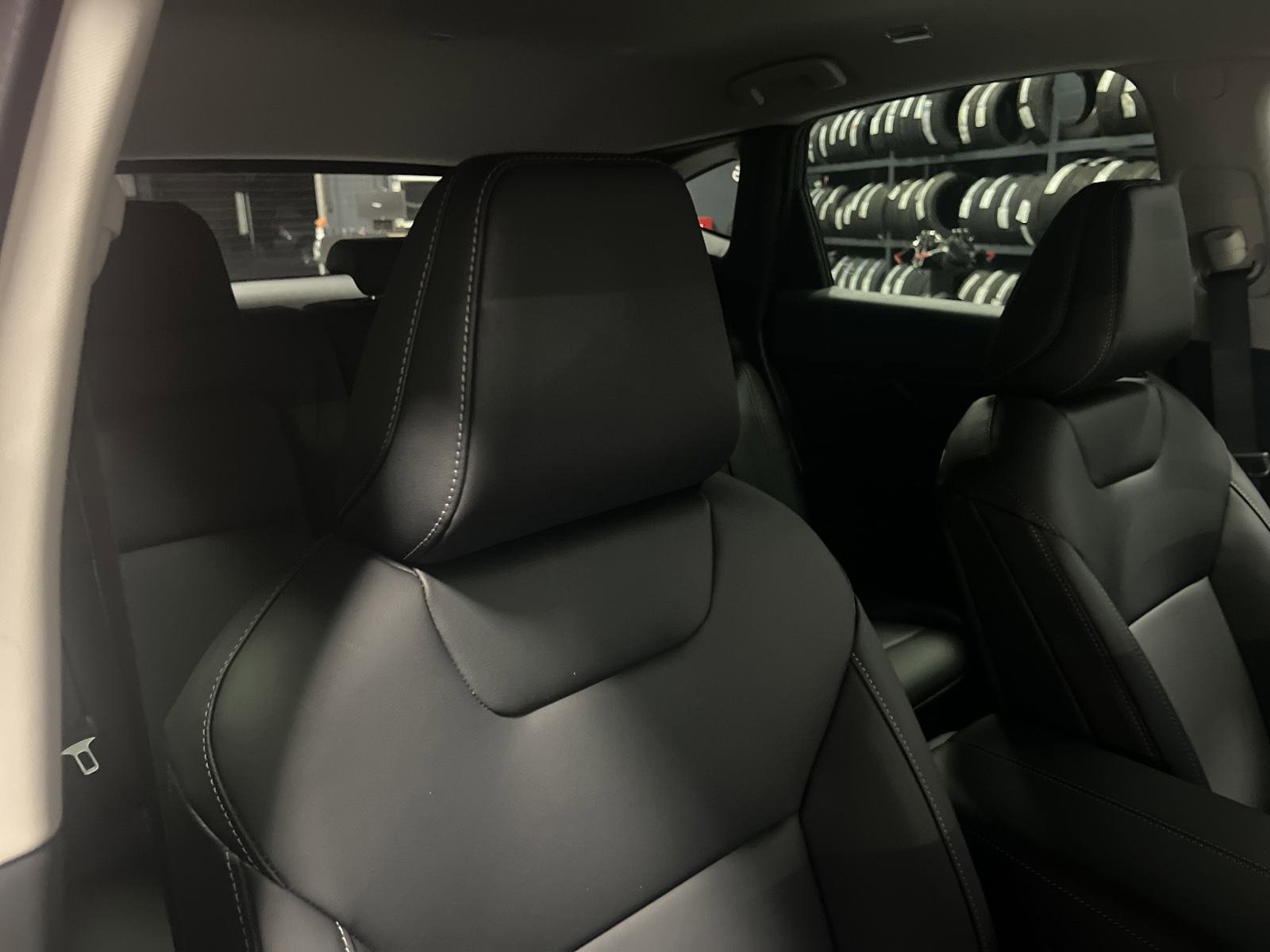 2025 Nissan Murano SV photo 23