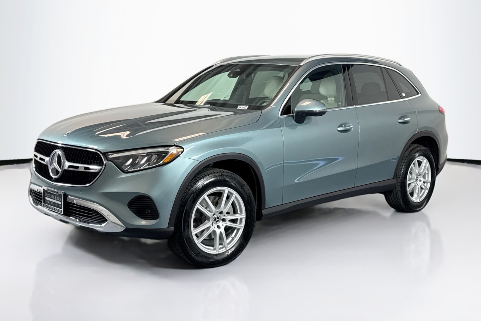 2025 Mercedes-Benz GLC Base's photo