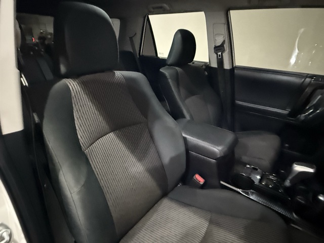 2021 Toyota 4Runner TRD photo 2