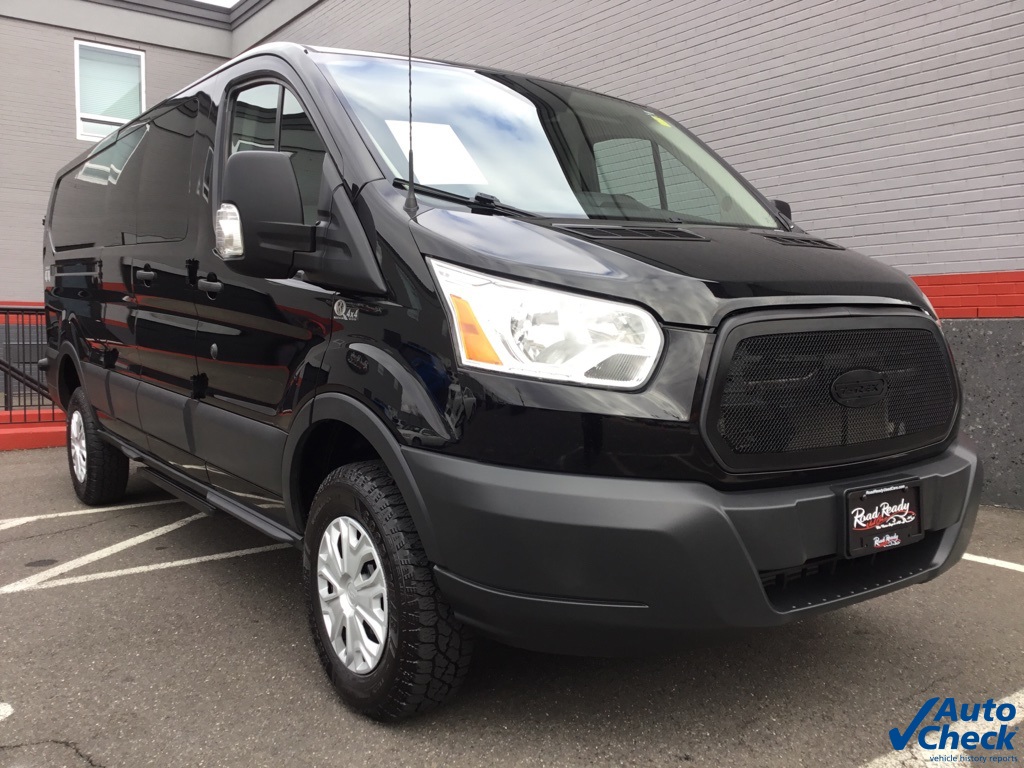 2017 Ford Transit photo 3