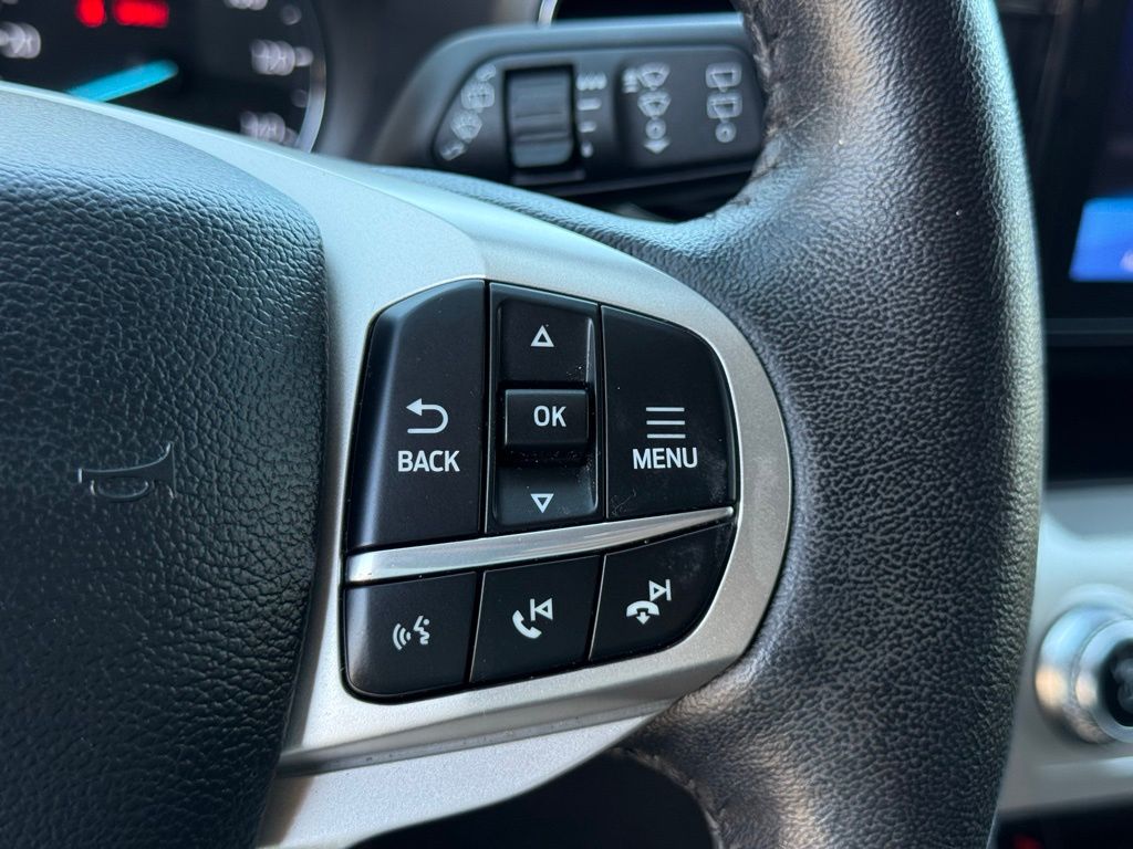 2023 Ford Explorer XLT photo 15