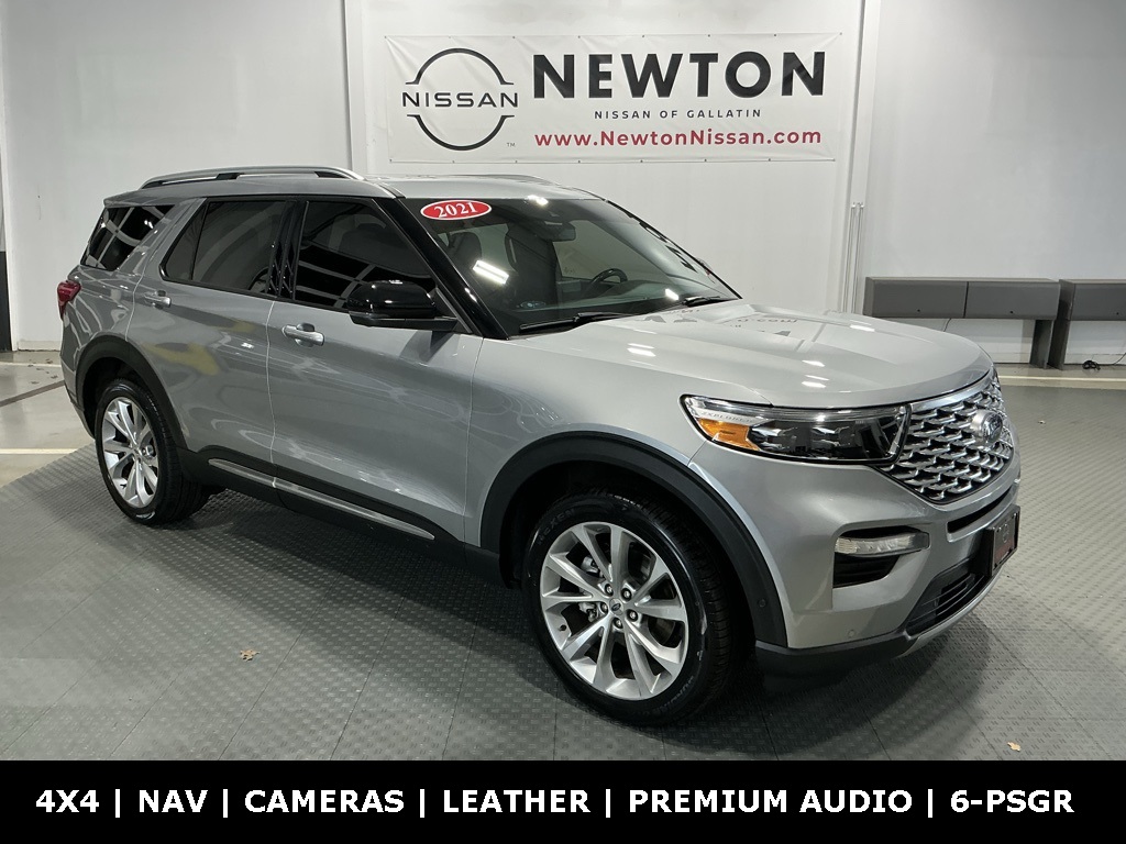 2021 Ford Explorer Platinum's photo