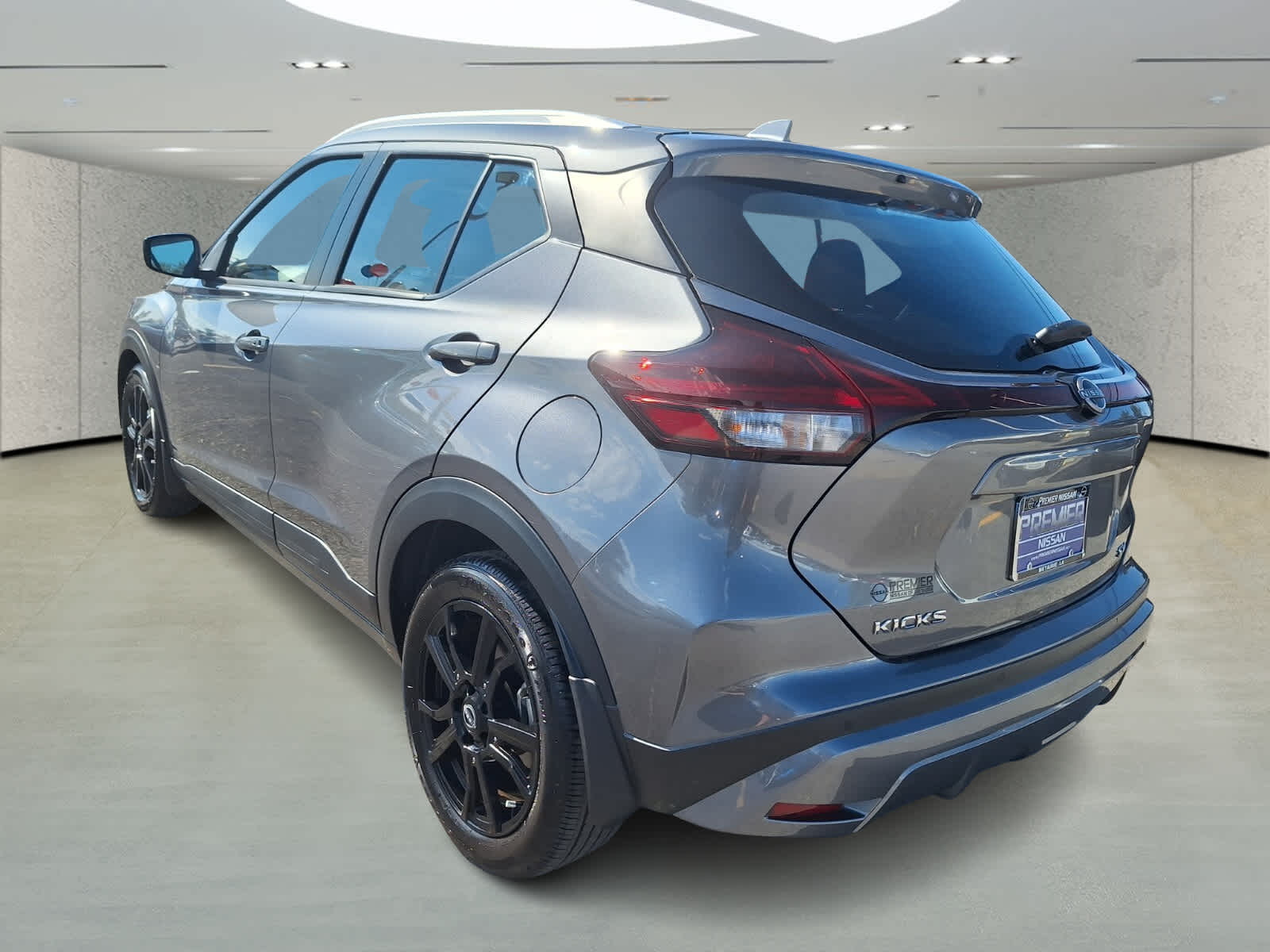 2023 Nissan Kicks SV photo 3