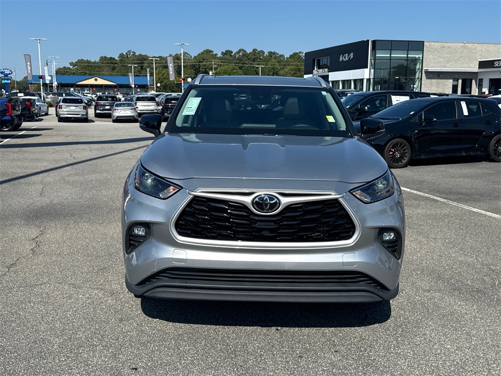 2022 Toyota Highlander XLE photo 8