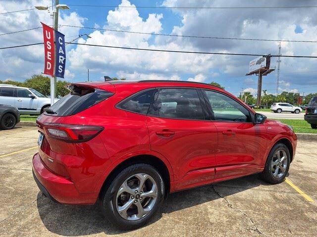2024 Ford Escape ST-Line photo 5