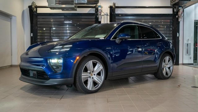 2024 Porsche Macan Electric 4