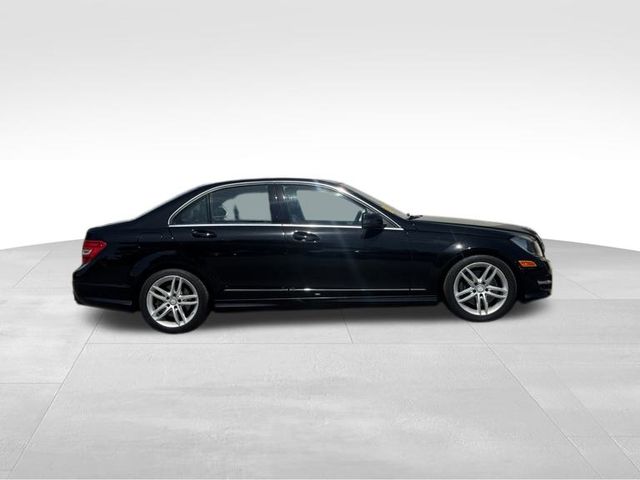 2014 Mercedes Benz C 300 4MATIC photo 2