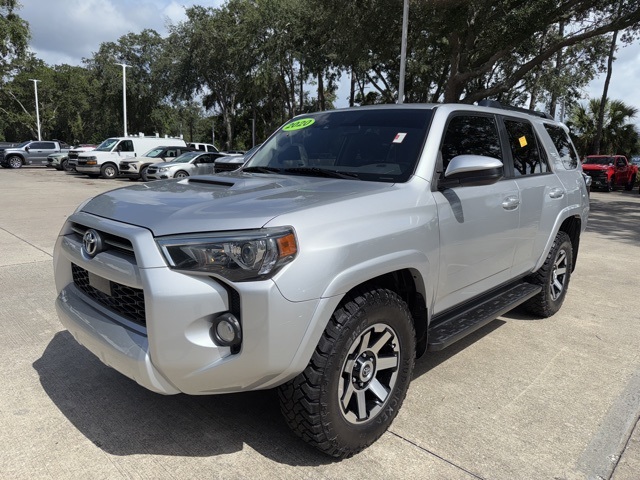 2020 Toyota 4Runner TRD Off-Road photo 3