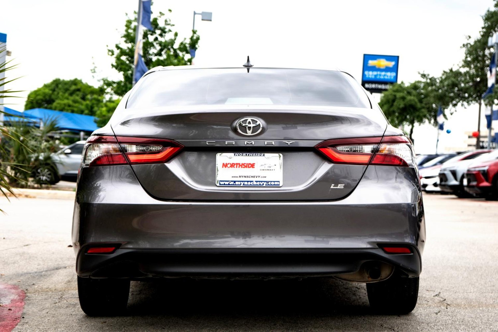 2022 Toyota Camry LE photo 7