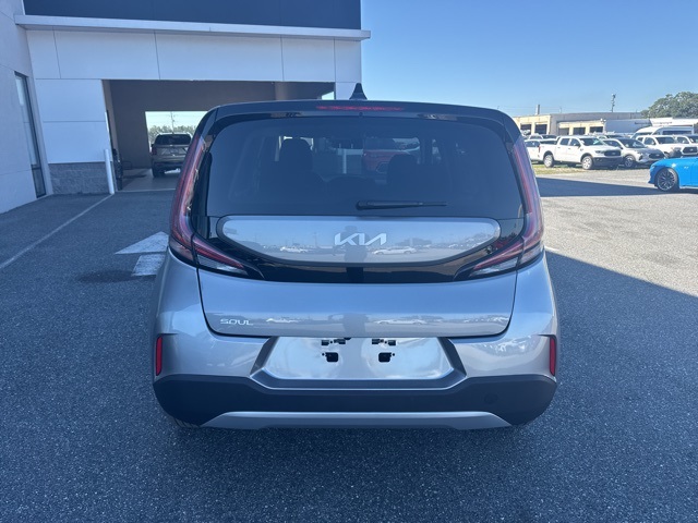 2025 Kia Soul LX S photo 4