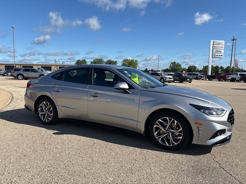 2021 Hyundai Sonata SEL photo 4
