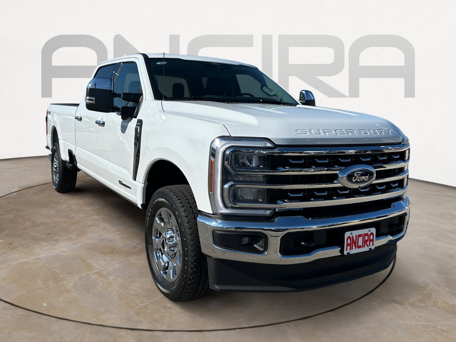 2026 Ford F-350 Lariat photo 3