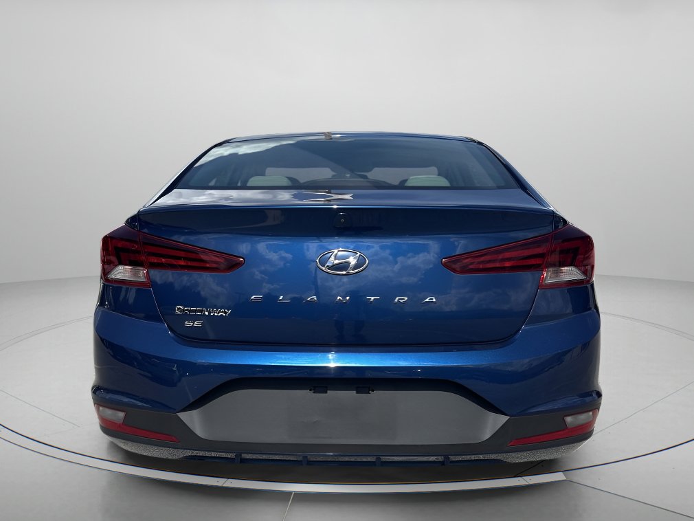 2019 Hyundai Elantra SE photo 4