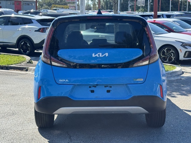 2023 Kia Soul EX photo 4