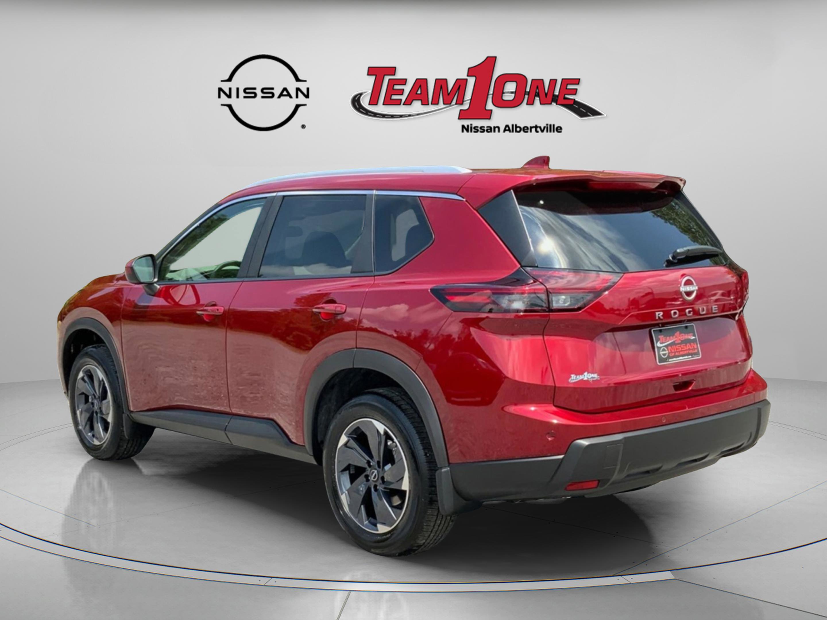 2026 Nissan Rogue SV photo 2