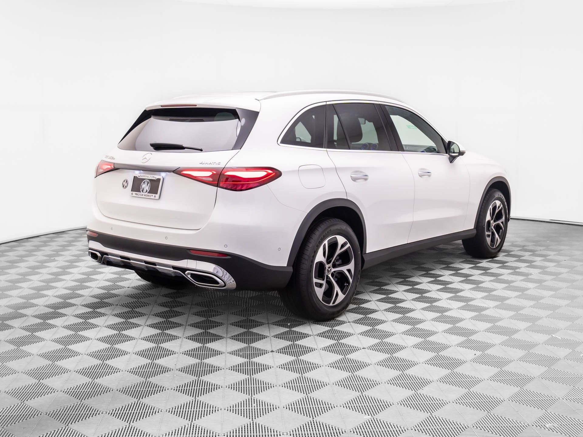 2026 Mercedes Benz GLC 350e 4MATIC photo 5