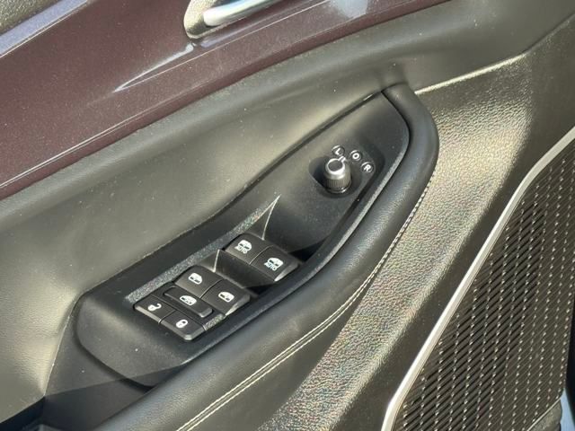 2022 Jeep Grand Cherokee Altitude photo 5