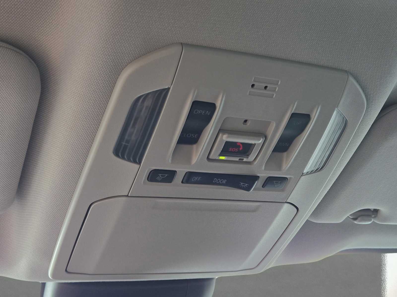 2022 Toyota Highlander Limited photo 32