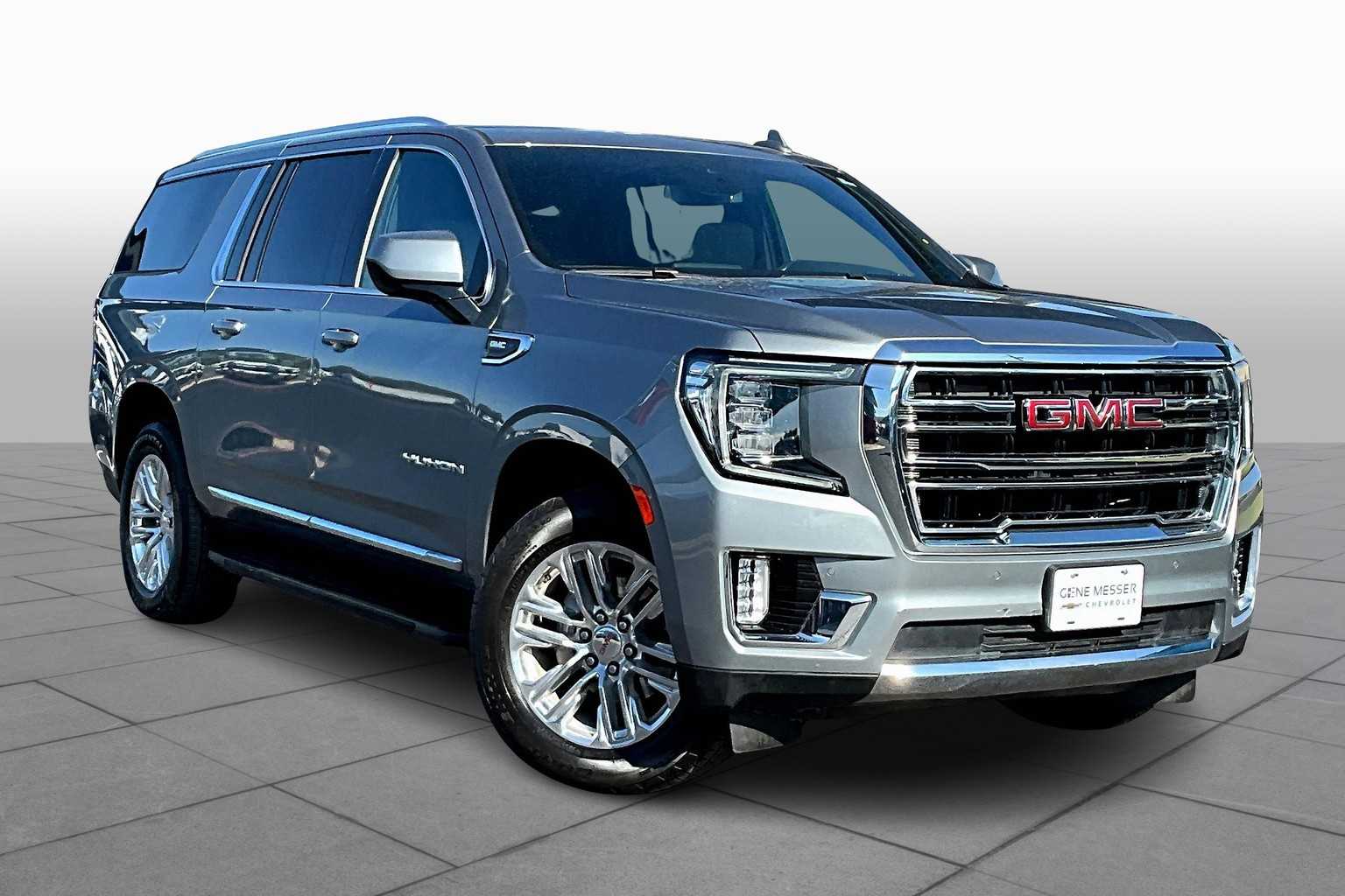 2023 Gmc Yukon XL SLT photo 2