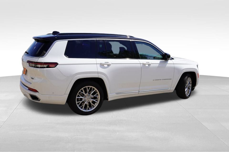 2024 Jeep Grand Cherokee L Summit photo 4