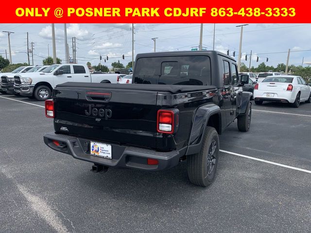 2024 Jeep Gladiator Sport S photo 4