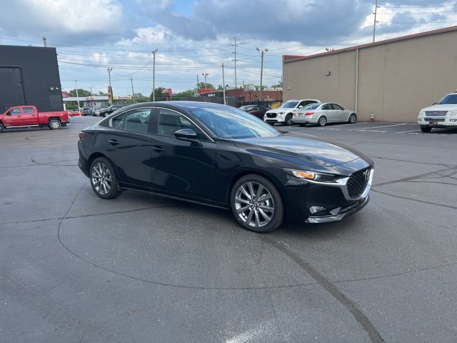 2025 Mazda Mazda3 2.5 s Preferred photo 2