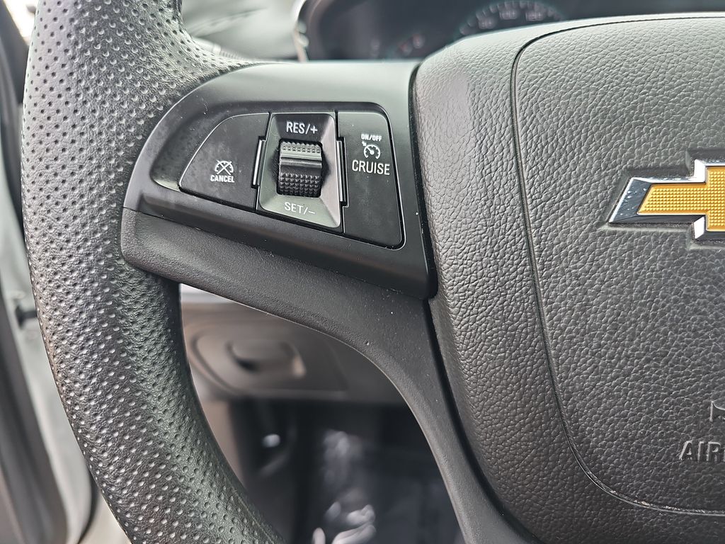 2022 Chevrolet Trax LS photo 16