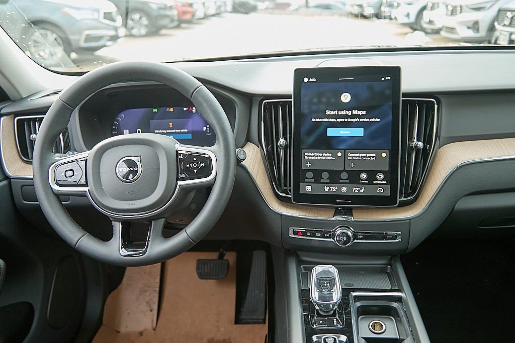 2026 VOLVO XC60 - Image 23