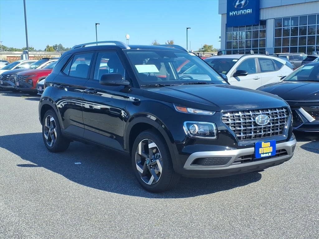 2026 Hyundai Venue SEL photo 3