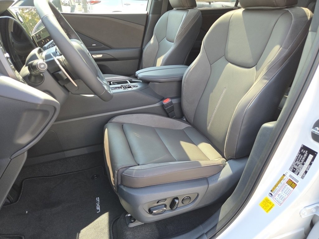 2026 Lexus TX 350 Luxury photo 5