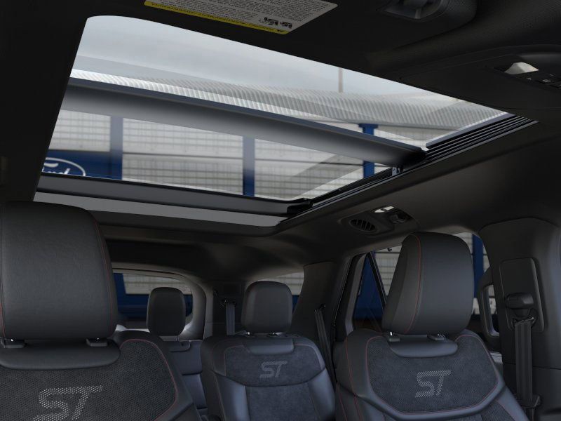 2025 Ford Explorer ST photo 20