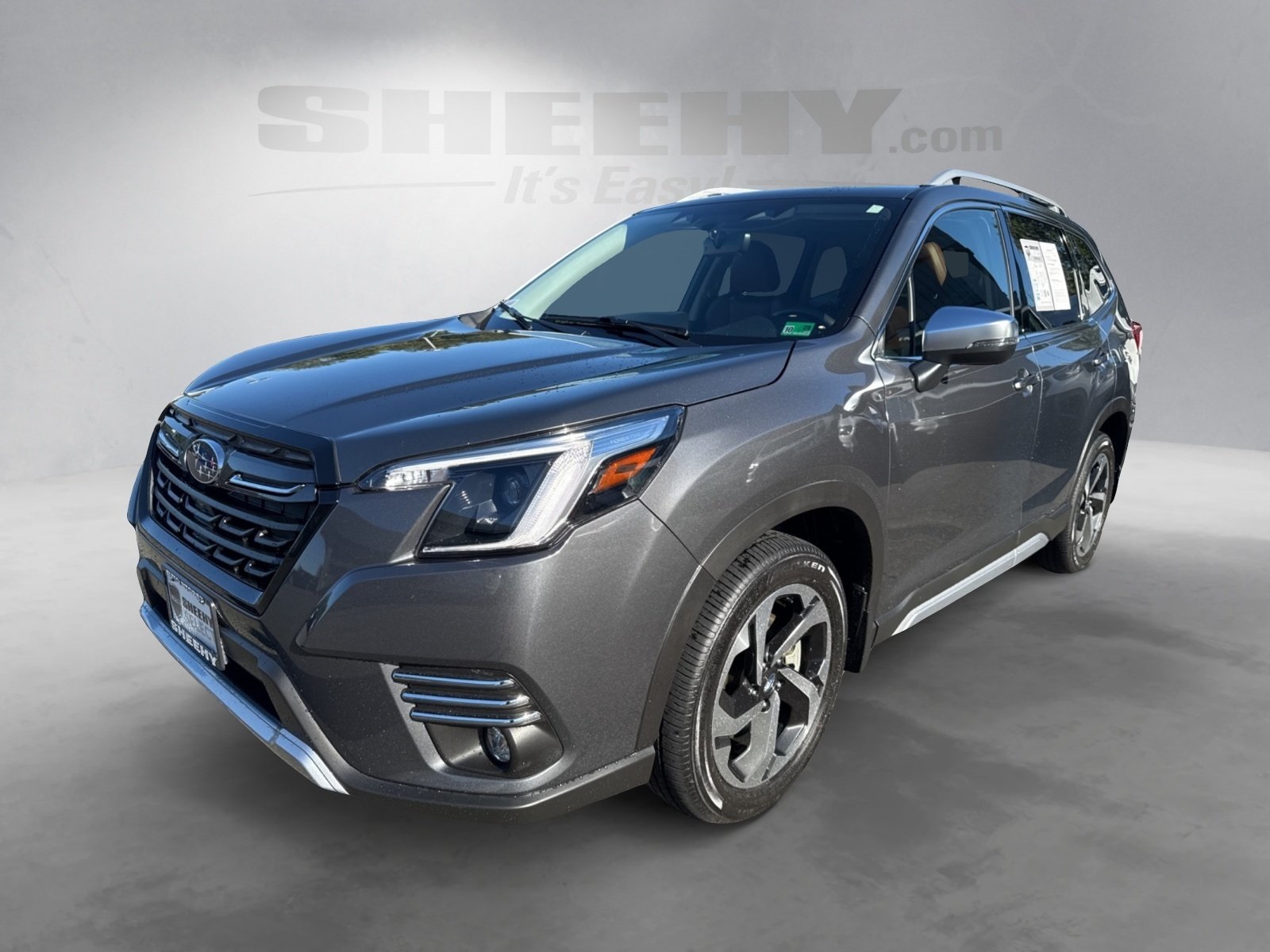 2022 Subaru Forester Touring photo 16