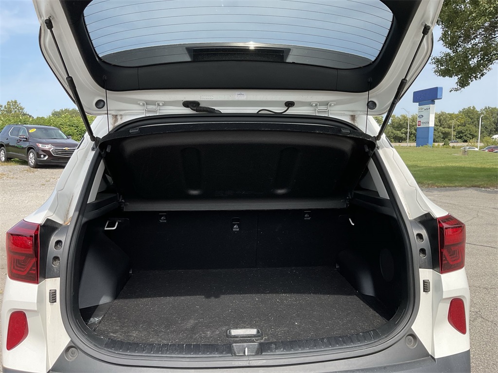 2023 Kia Seltos SX photo 22