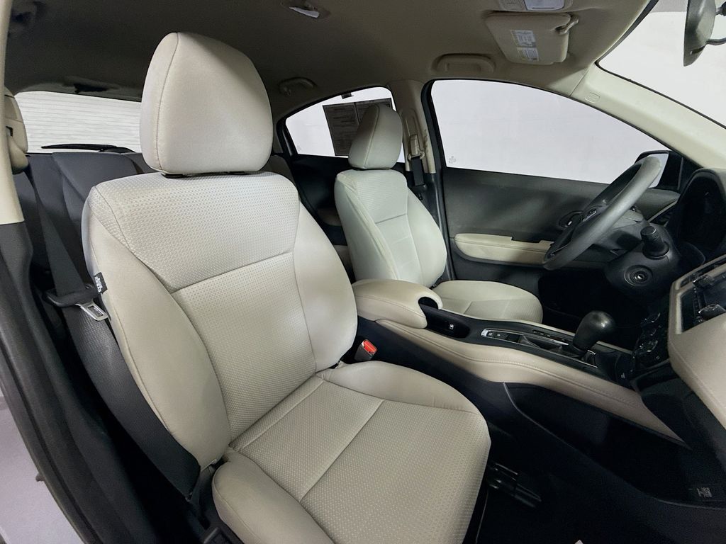 2021 Honda HR-V LX photo 24