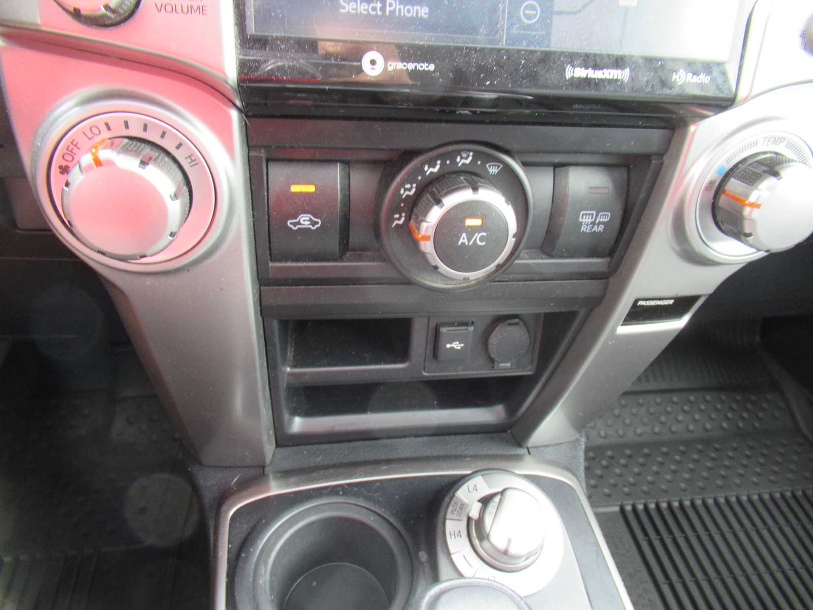 2020 Toyota 4Runner SR5 Premium photo 22