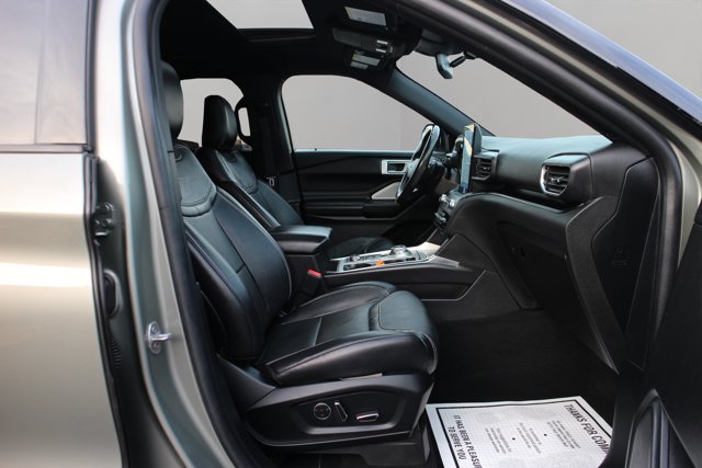 2020 Ford Explorer ST photo 14