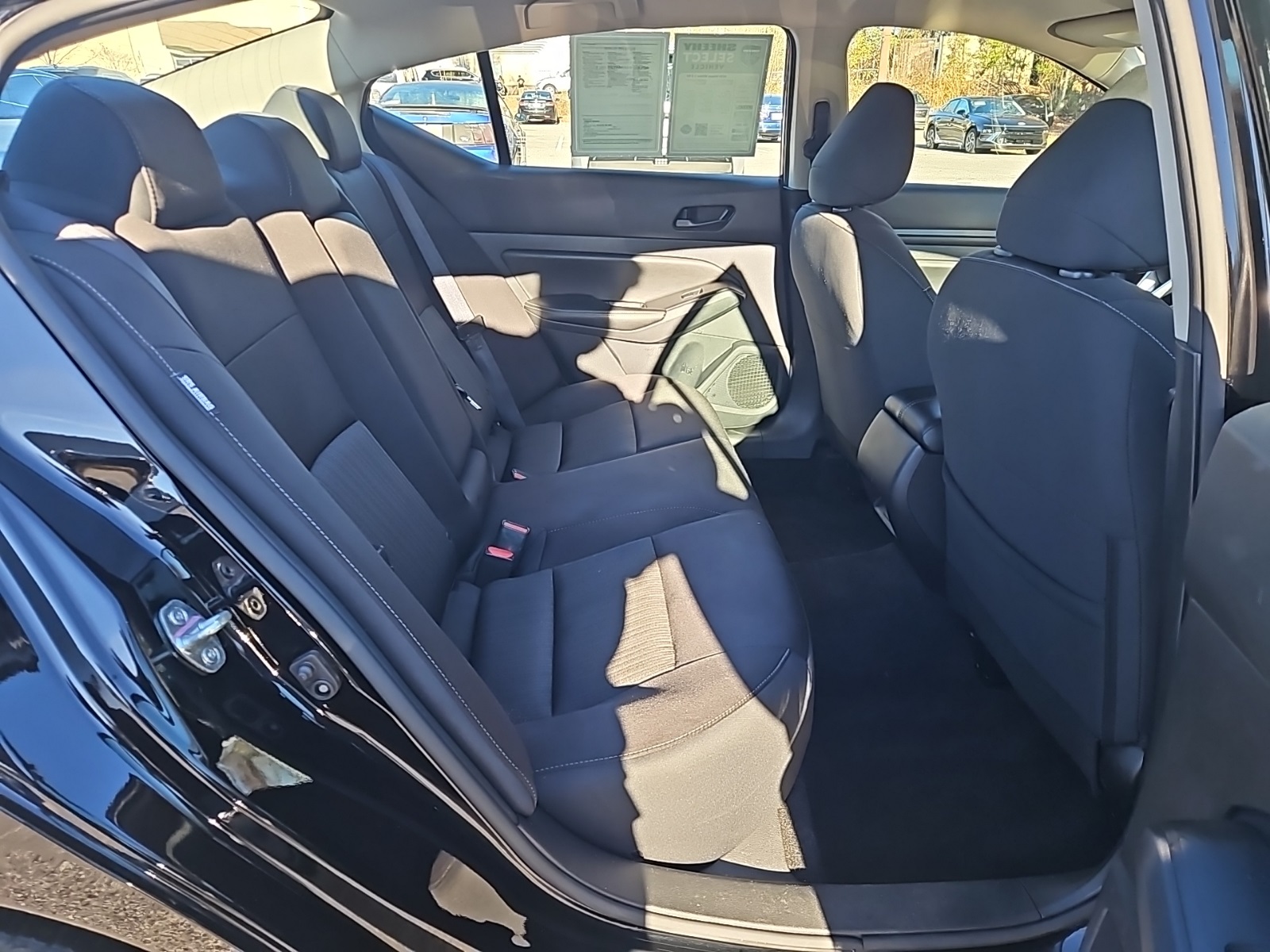 2024 Nissan Altima 2.5 SV photo 4