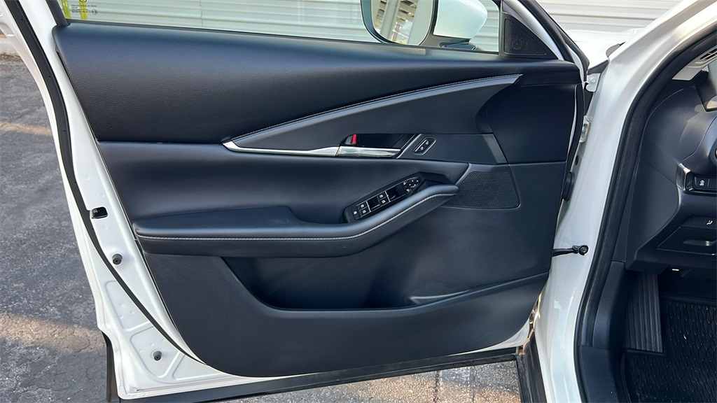 2022 Mazda CX-30 2.5 S Preferred photo 13
