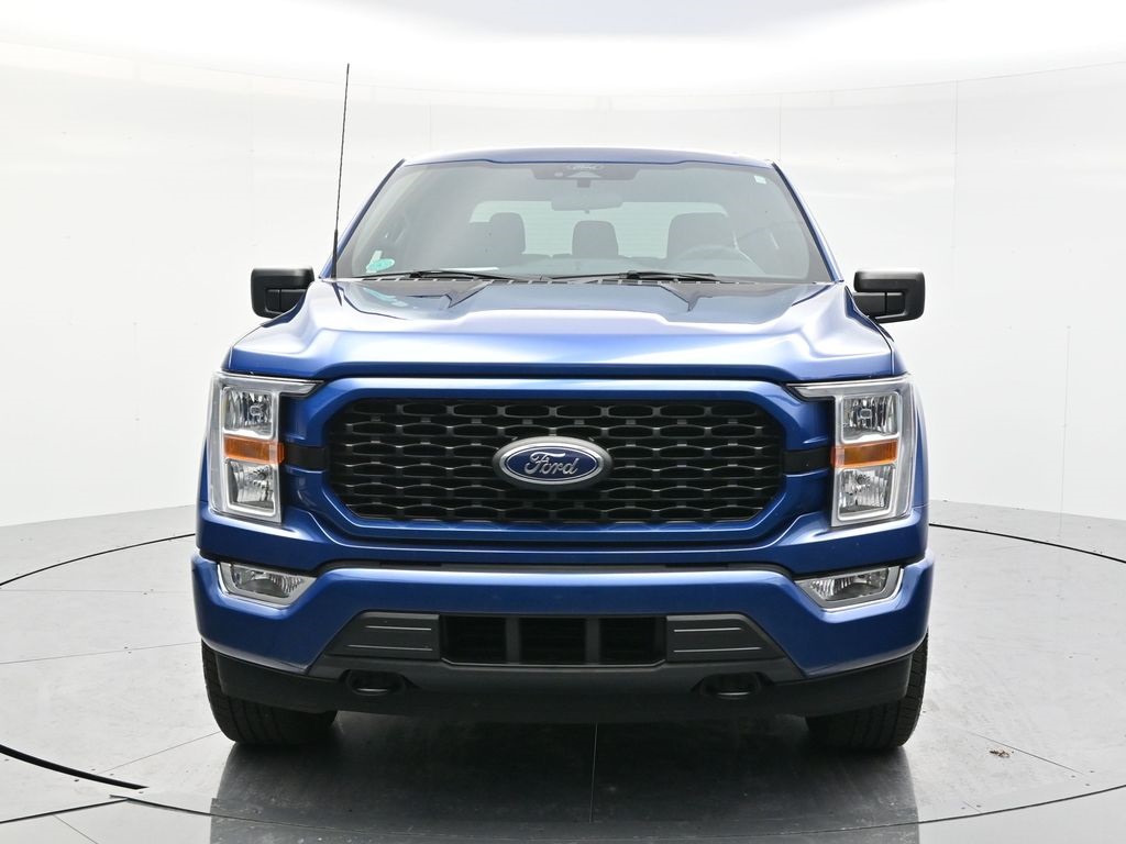 2022 Ford F-150 XL photo 2