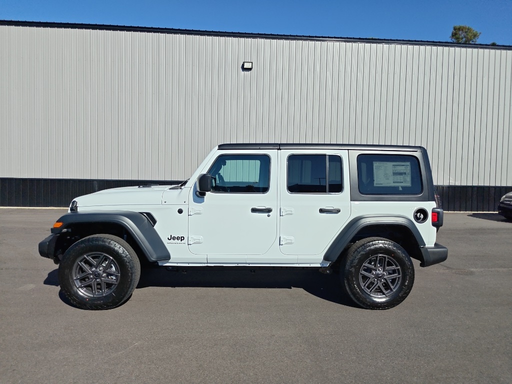 2026 Jeep Wrangler Sport RHD photo 4