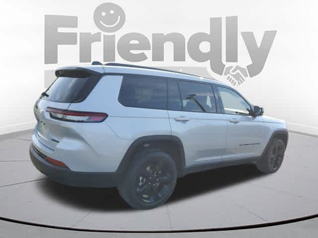 2025 Jeep Grand Cherokee Limited photo 5
