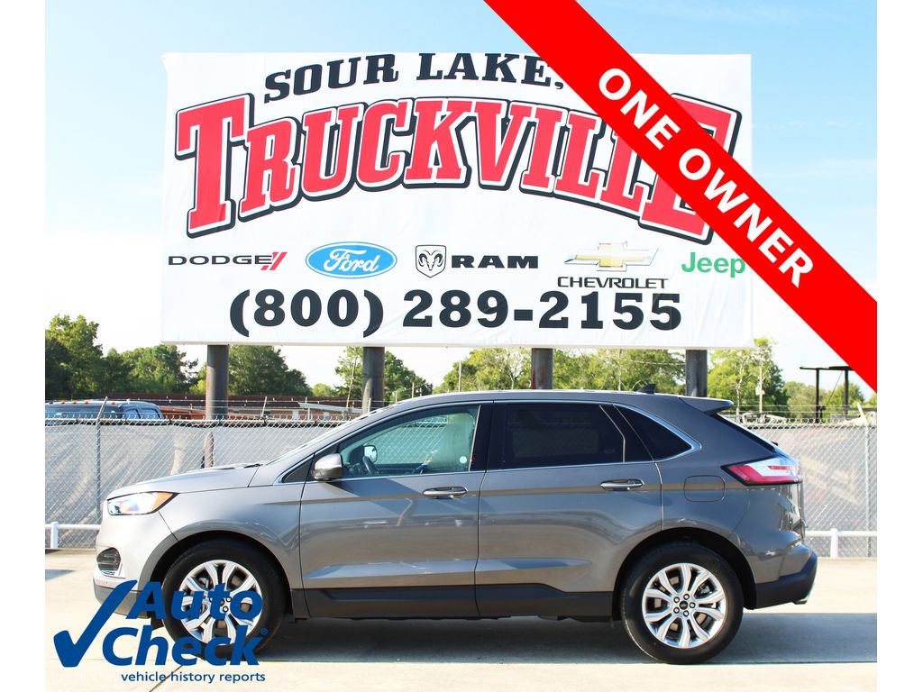 2024 Ford Edge Titanium's photo