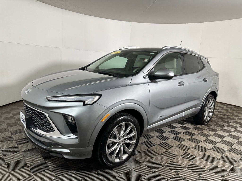 2024 Buick Encore GX Avenir photo 8