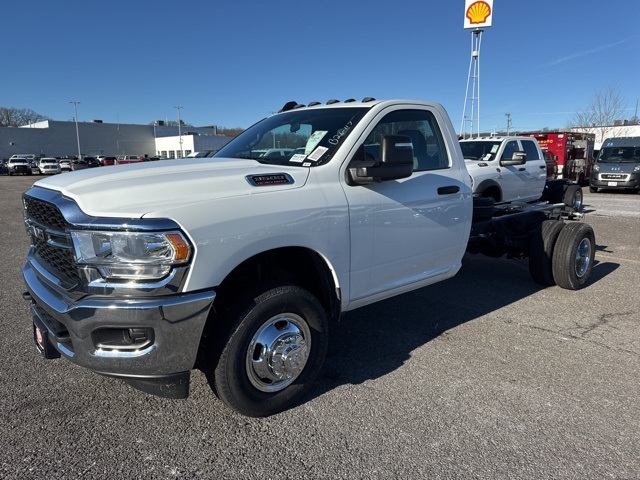 2024 Ram 3500 Tradesman photo 6